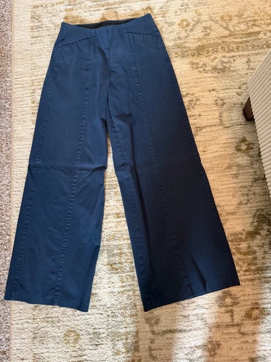 Old Navy Navy Pixie Wide Leg Pants - Picture 1 of 2
